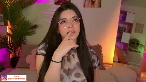Snapshot of cammiefoalss chatting on September 2025 02:44:02 PM Lets reach 200 thumbs up online show from September 2025 02:44:02 PM