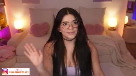 Snapshot of cammiefoalss chatting on February 2026 08:49:01 PM Lets reach 200 thumbs up online show from February 2026 08:49:01 PM