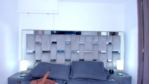 Camila online show from October 2025 01:56:02 PM