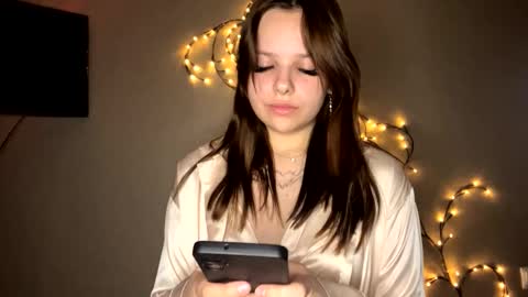 Snapshot of cammyalquicira chatting on September 2025 03:28:01 PM Vicky online show from September 2025 03:28:01 PM