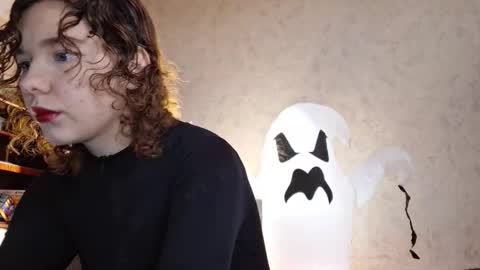 Snapshot of cammyrose_ chatting on October 2025 11:44:02 AM cammyrose_ online show from October 2025 11:44:02 AM