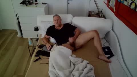 Snapshot of camunication chatting on February 2025 01:19:02 PM camunication online show from February 2025 01:19:02 PM