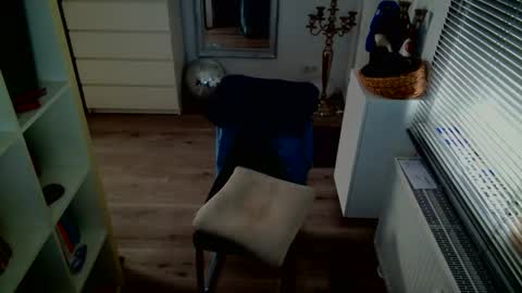 Snapshot of camunication chatting on September 2025 08:36:02 AM camunication online show from September 2025 08:36:02 AM