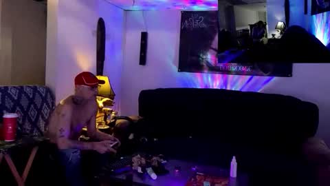 Snapshot of canadaguuy78 chatting on April 2026 03:31:02 PM CanadaGuy1978 online show from April 2026 03:31:02 PM