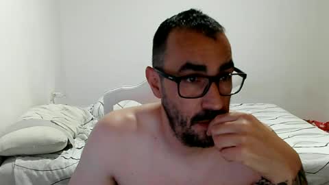 Snapshot of canario2388 chatting on June 2026 11:25:01 PM canario2388 online show from June 2026 11:25:01 PM