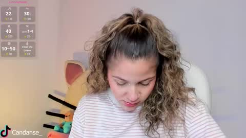 Candase online show from November 2025 12:44:02 AM