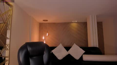 Snapshot of candaserussell chatting on March 2026 03:01:01 AM Candanse R online show from March 2026 03:01:01 AM