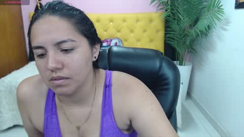 Snapshot of candiapole chatting on January 2025 03:58:02 PM Candy online show from January 2025 03:58:02 PM
