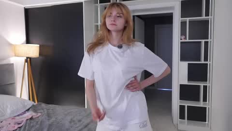 candicemedine online show from May 2026 01:56:01 AM
