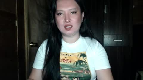Snapshot of candiiice18 chatting on February 2026 07:51:01 AM candiiice18 online show from February 2026 07:51:01 AM