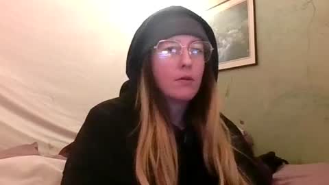 Candi online show from November 2025 01:20:02 AM