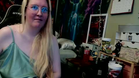 Candi online show from July 2026 01:30:01 AM
