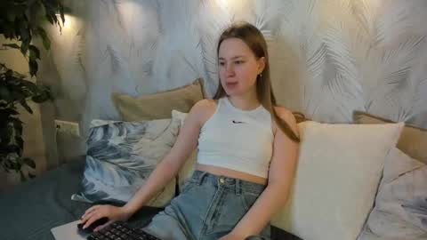 Candy online show from September 2025 12:12:01 AM