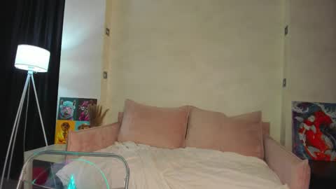 Candy online show from February 2026 01:40:02 AM