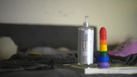 ExtraCandy online show from December 2025 09:47:02 AM