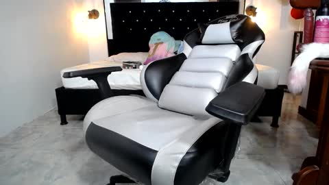 candy online show from February 2025 09:41:01 AM