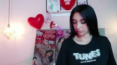 Leila  online show from February 2025 07:48:02 PM