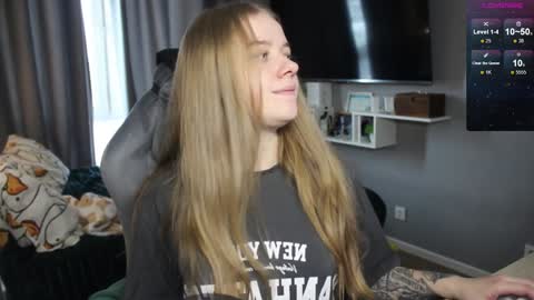 Snapshot of candy_meggie chatting on January 2025 09:39:01 AM Megan online show from January 2025 09:39:01 AM