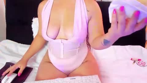Snapshot of candy_queens__ chatting on June 2026 07:24:02 PM Candy online show from June 2026 07:24:02 PM