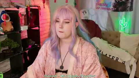 Snapshot of candy_yeahh chatting on June 2026 01:19:02 AM Mary online show from June 2026 01:19:02 AM