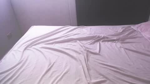 Candy online show from November 2025 06:35:02 PM