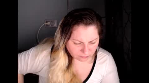 Laura online show from May 2026 06:43:02 AM