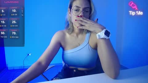 Candy Dowson online show from January 2025 10:27:01 AM