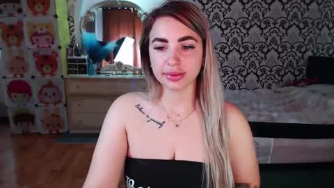 Snapshot of candygirlxxx9 chatting on May 2026 07:14:02 AM candygirlxxx9 online show from May 2026 07:14:02 AM