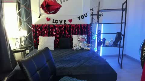 Sofia online show from February 2026 12:36:02 AM