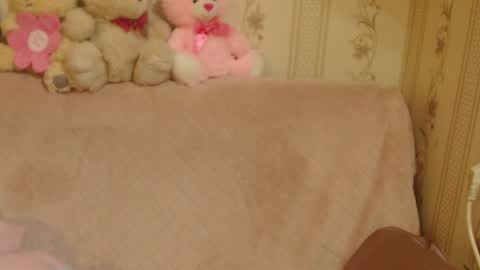 Snapshot of candylady136 chatting on April 2026 04:56:02 PM say meow and send tip online show from April 2026 04:56:02 PM