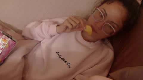 Snapshot of candylady136 chatting on June 2026 06:13:02 PM say meow and send tip online show from June 2026 06:13:02 PM