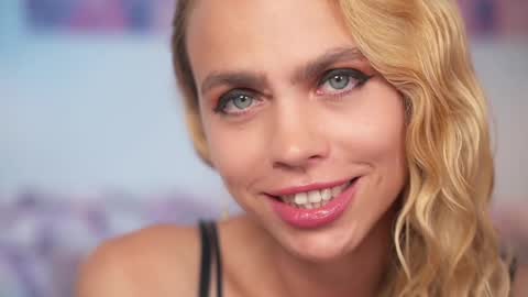 FANSLY  -    online show from February 2025 04:04:01 PM