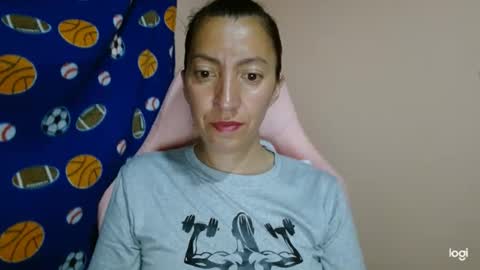 Snapshot of candymilfff chatting on May 2026 10:15:01 PM candymilfff online show from May 2026 10:15:01 PM