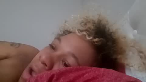 Snapshot of candyredxo2024 chatting on September 2025 04:18:01 PM candyredxo2024 online show from September 2025 04:18:01 PM