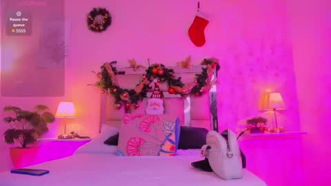 Candy online show from December 2025 07:19:02 PM