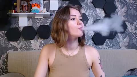 Mia online show from December 2024 05:40:02 AM