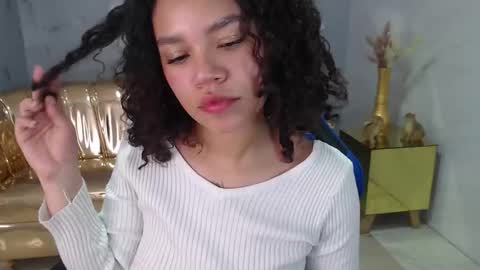 canela_s1 online show from October 2025 09:04:01 PM