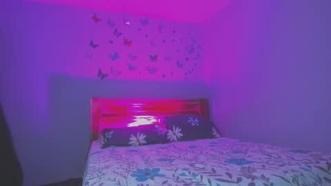 Snapshot of canela_vae chatting on September 2025 12:45:02 AM Canela online show from September 2025 12:45:02 AM