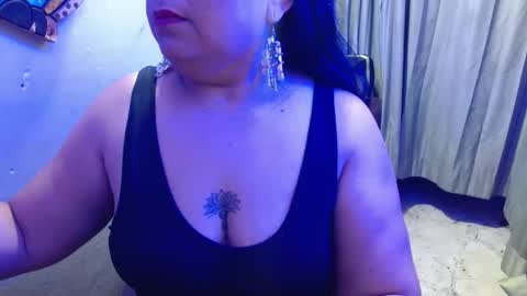 CanelaCollins online show from April 2026 04:48:01 AM