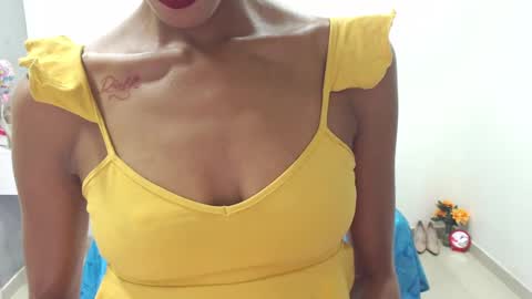 Snapshot of canella_hotx chatting on December 2024 04:21:02 PM Canela online show from December 2024 04:21:02 PM