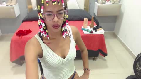 Snapshot of canella_hotx chatting on January 2025 05:42:01 PM Canela online show from January 2025 05:42:01 PM