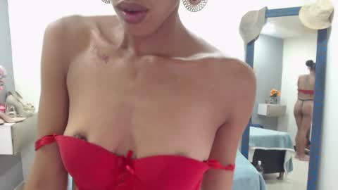 Snapshot of canella_hotx chatting on March 2025 06:39:02 PM Canela online show from March 2025 06:39:02 PM