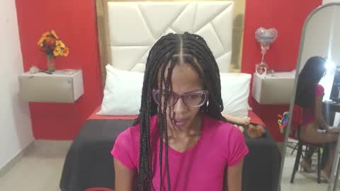 Snapshot of canella_hotx chatting on October 2025 05:03:01 PM Canela online show from October 2025 05:03:01 PM