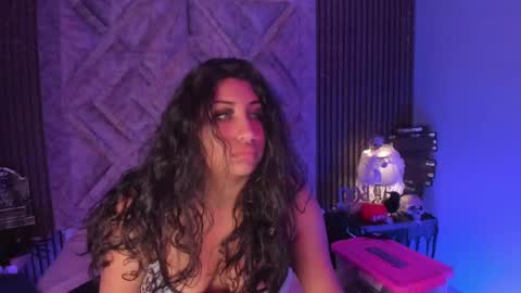 GABRIELA LOPEZ online show from October 2025 04:11:01 AM