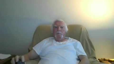 Snapshot of capecod21 chatting on February 2025 01:41:02 PM capecod21 online show from February 2025 01:41:02 PM