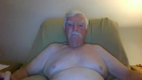 Snapshot of capecod21 chatting on October 2025 10:24:01 AM capecod21 online show from October 2025 10:24:01 AM