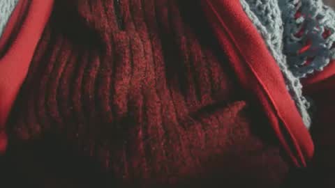 Snapshot of capitanfuturo44 chatting on October 2025 02:07:01 PM Cinzia ex regina online show from October 2025 02:07:01 PM