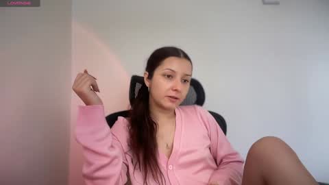 Emma online show from February 2025 10:03:02 AM