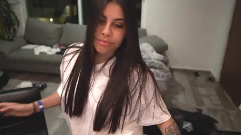 Miyah online show from September 2025 02:00:02 AM