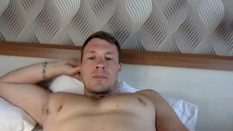 Snapshot of capt_oliver chatting on May 2026 07:24:02 AM follow my twitter online show from May 2026 07:24:02 AM